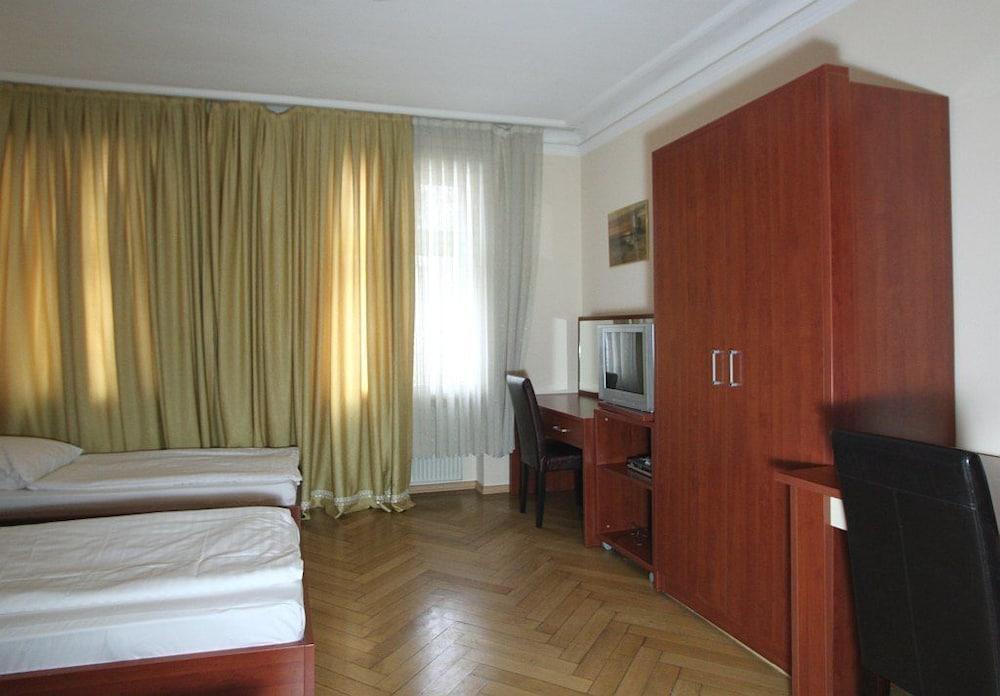 Hotel Atlas Residence Мюнхен Екстер'єр фото